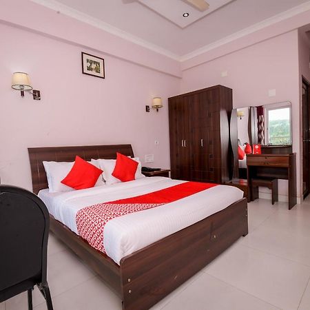 Wayanadia Resort Hotel Ambalavayal Exterior photo