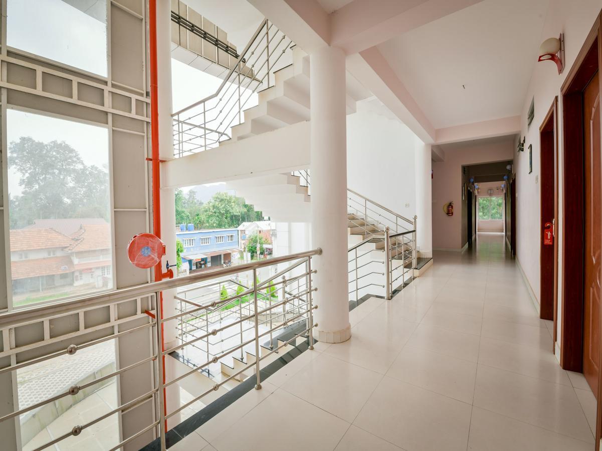 Wayanadia Resort Hotel Ambalavayal Exterior photo
