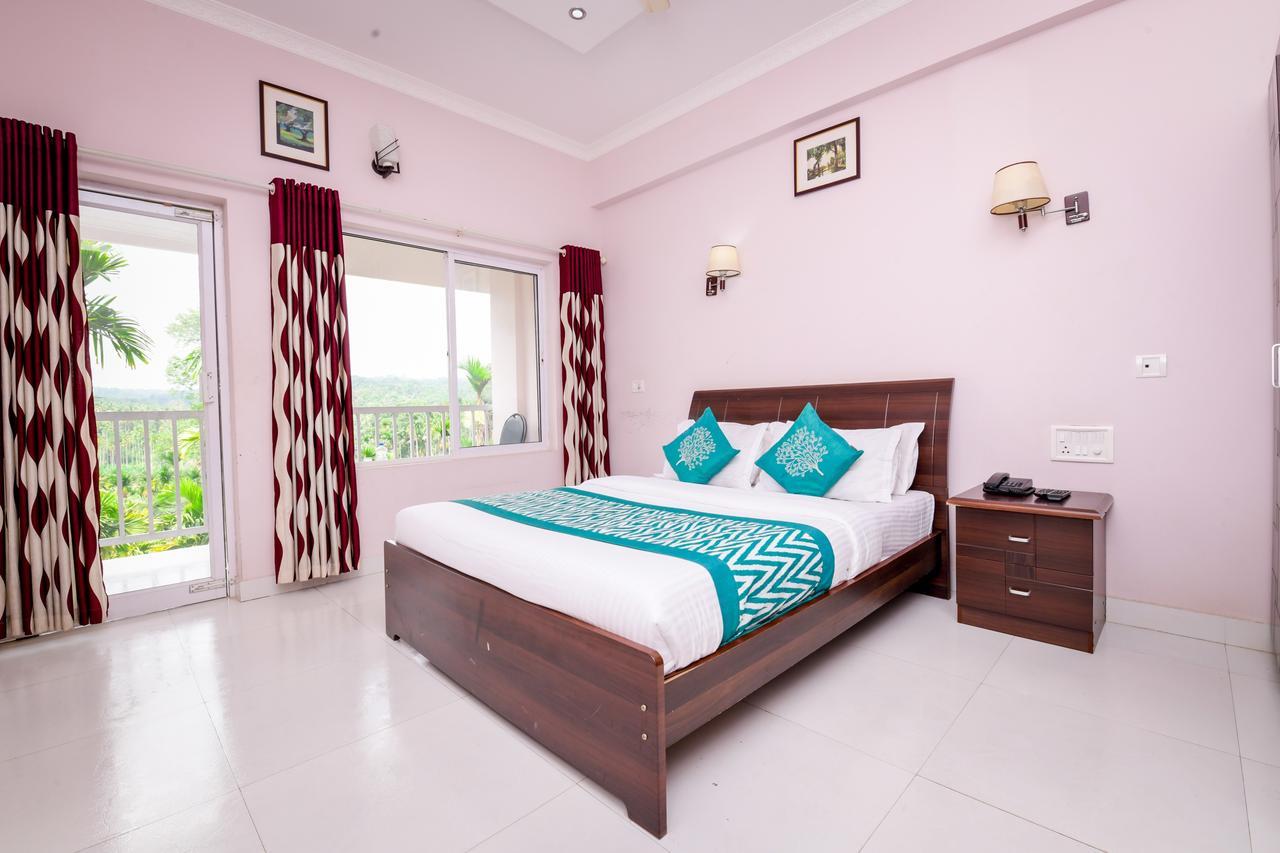 Wayanadia Resort Hotel Ambalavayal Exterior photo